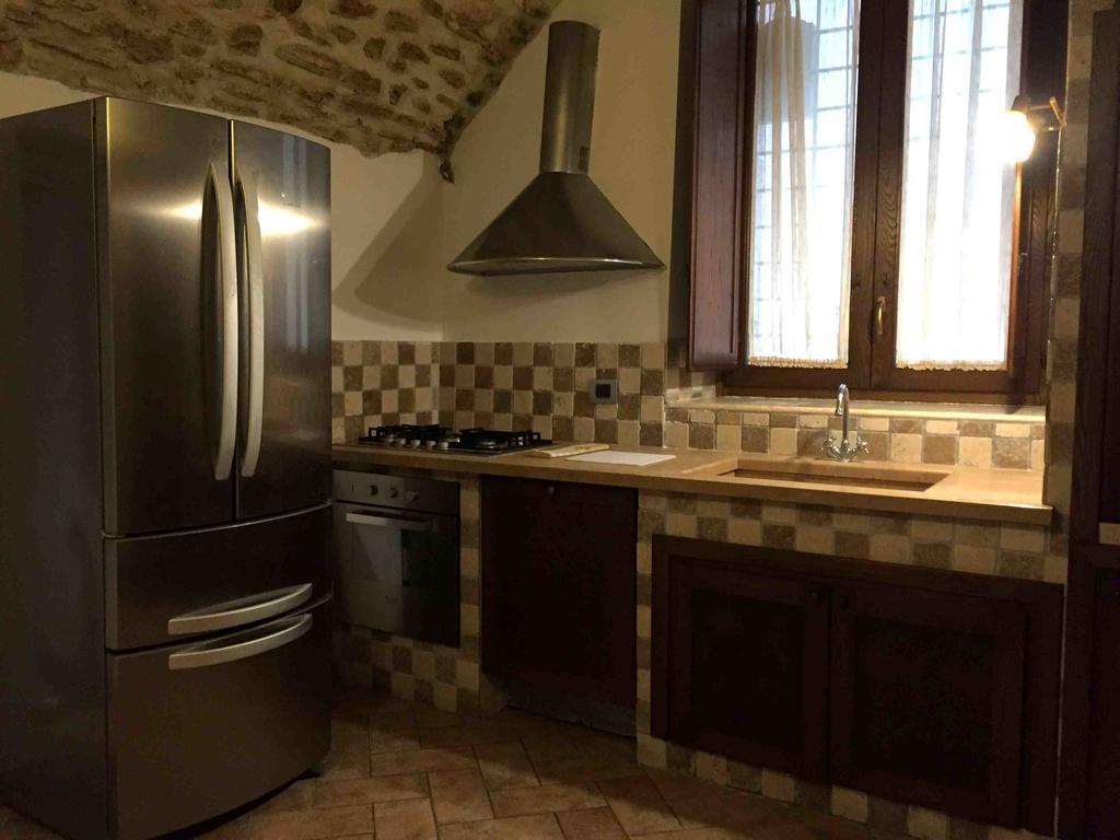 Ganga Panzió Narni Szoba fotó